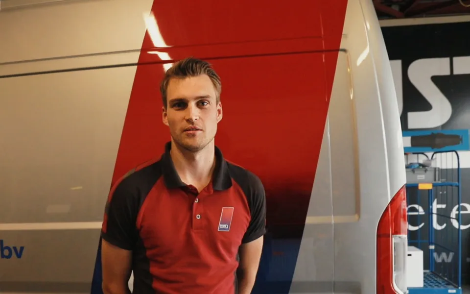 Technician Bart-Jan Balemans of AWS Warmte- en Koeltechniek